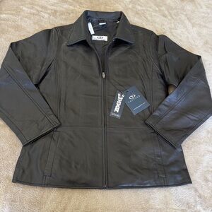 Black Genuine Lamb Leather Jacket with Zip-Up Design and Classic Collar …